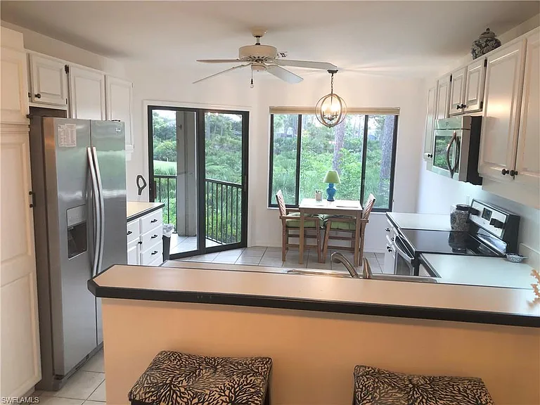 27121 Oakwood Lake Dr — Photo 5