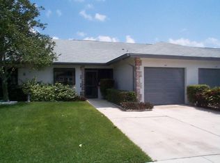 147 Moccasin Trl S, Jupiter, FL 33458