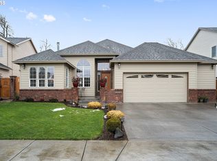 20485 NE Lakeside Dr, Fairview, OR 97024
