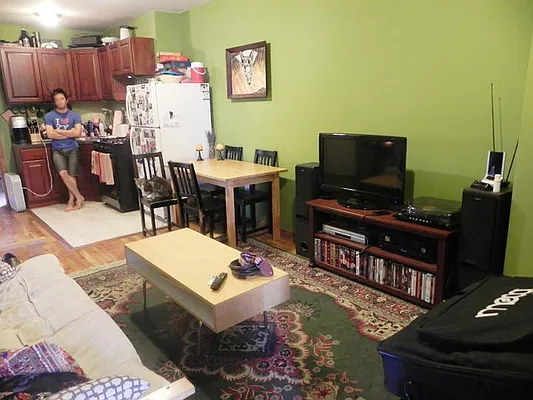 Rented by Level Group | media 27