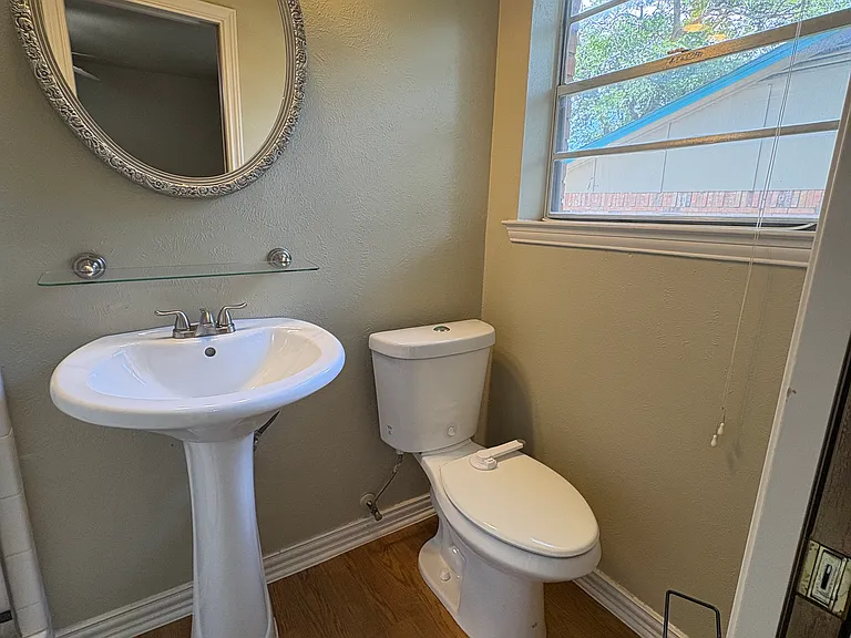 334 Linkwood Dr — Photo 12