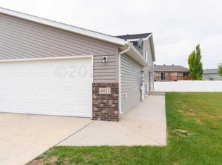 4911 51st St S, Fargo, ND 58104
