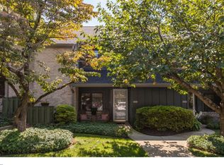 515 Foxwood Ln, Paoli, PA 19301