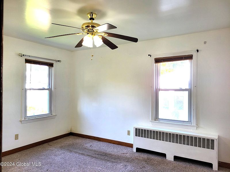 5th image of 43 Hudson Avenue