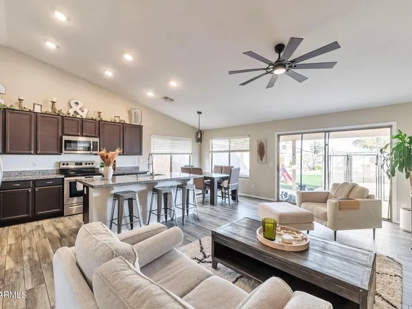 1612 E LAUREL Avenue, Gilbert, AZ 85234