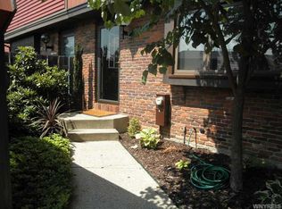 1251 Peppertree Dr, Derby, NY 14047
