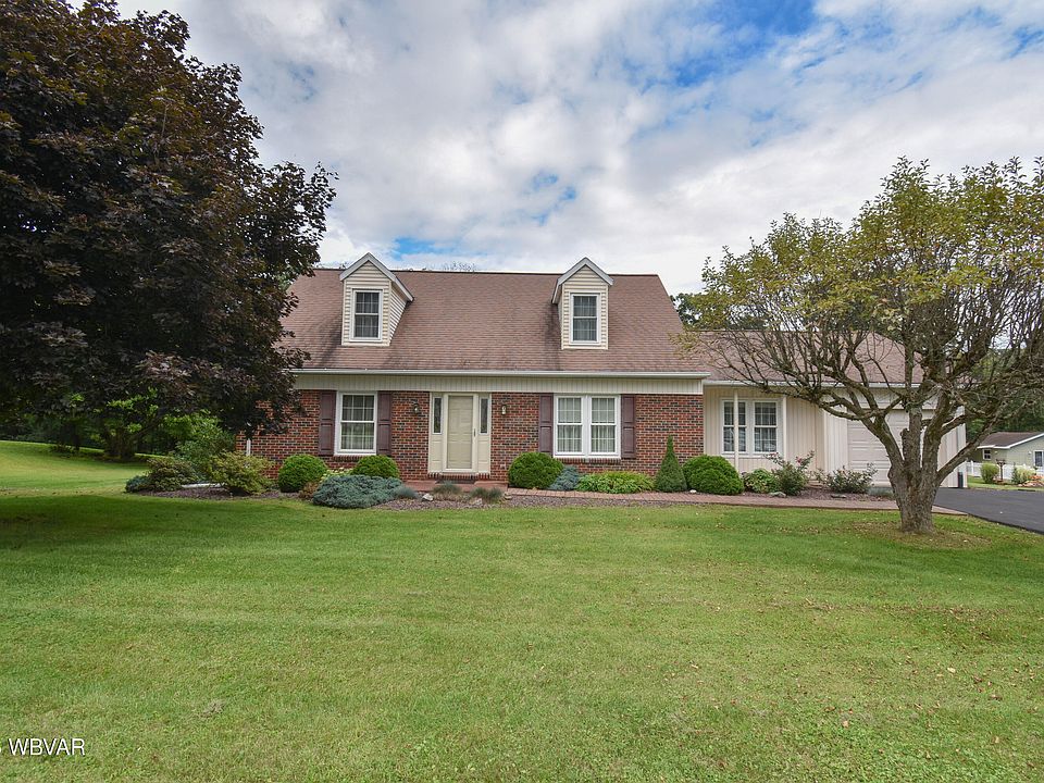 1st image of 1068 E Cardinal Dr