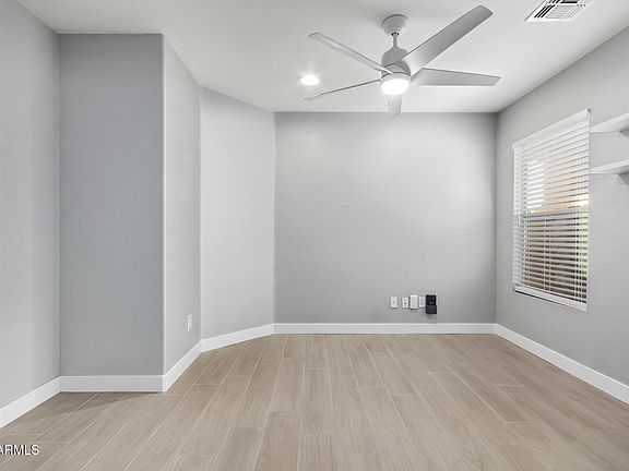 5th image of 17854 W REDFIELD Road