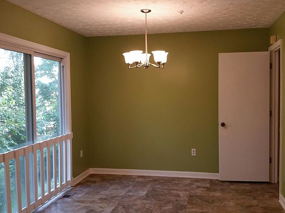 4th image of 604 Tuckahoe Creek Ct