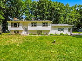 16320 Farley Rd, Middlefield, OH 44062