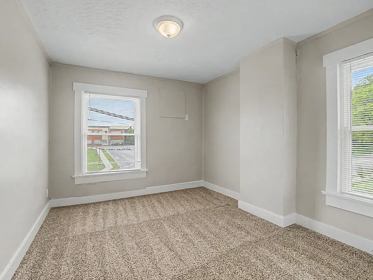 2600 Wayne Ave — Photo 18