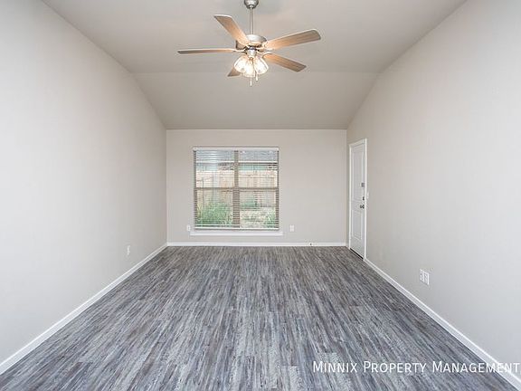 5th image of 2125 N Avenue J #A