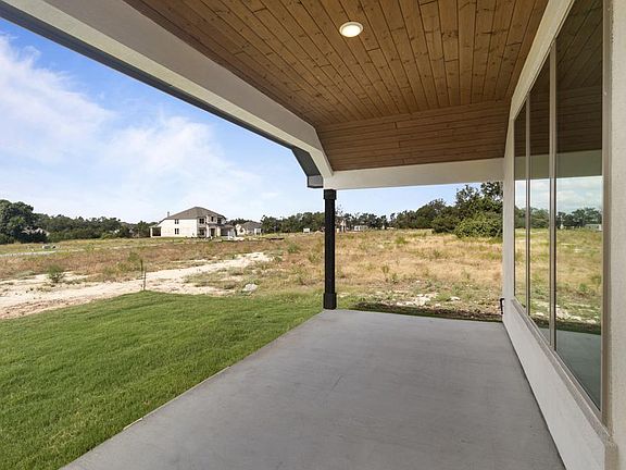 2nd image of 1017 Stone Hill Dr
