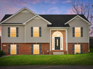 593 Anchor Ct, Clarksville, TN