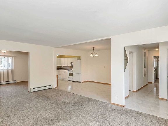 5th image of 592 Keith Ln