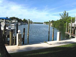 5th image of 130 Coco Plum Dr