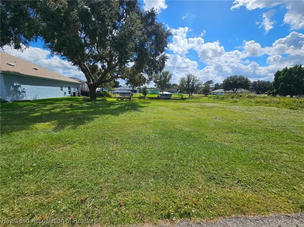 133 Citrus Rd NE, Lake Placid, FL 33852