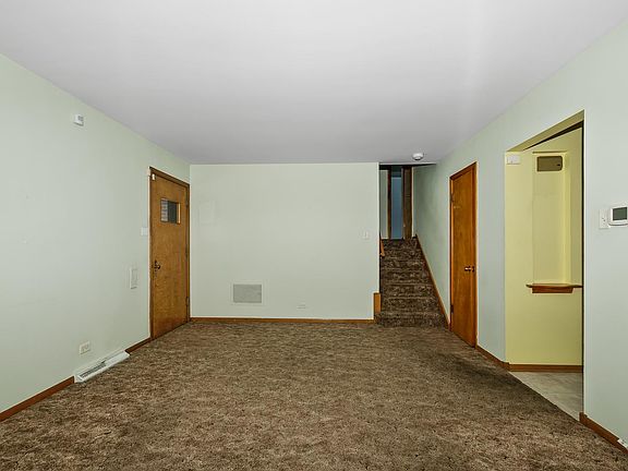 5th image of 405 Caldwell Ave