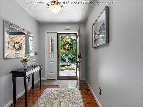 5th image of 130 Fountain Way