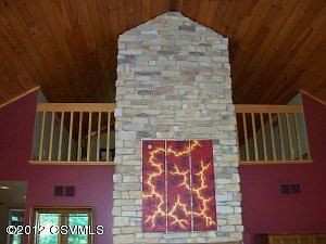 4th image of 46 Tamarack Ln