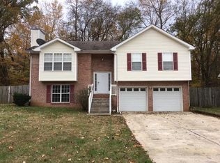 202 Sarah Elizabeth Dr, Clarksville, TN 37042