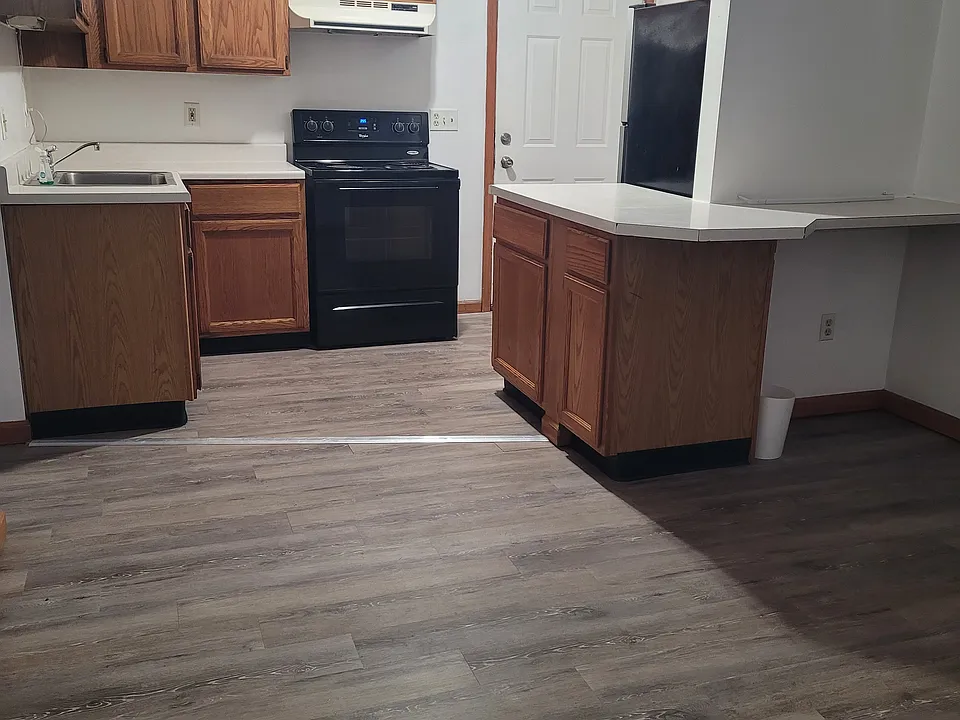 201 Stafford Rd #1