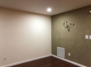 2001 Woodbridge Comns Way, Iselin, NJ 08830