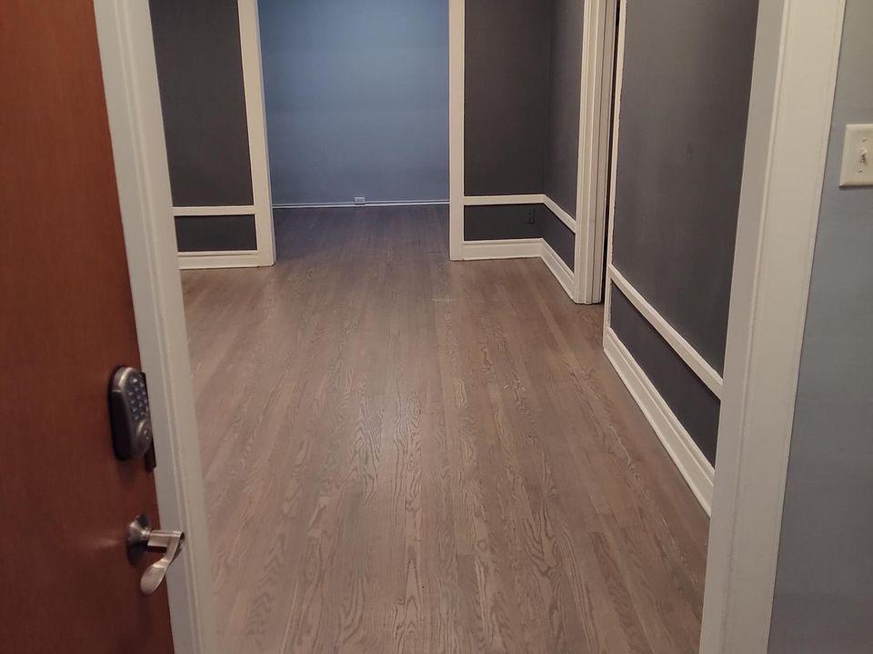 1st image of 937 W Windsor Ave APT 3S