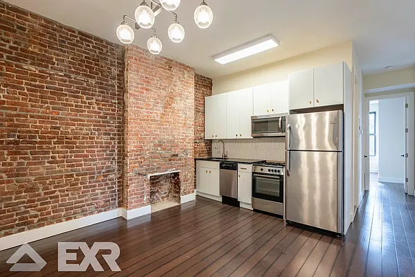 Rented by EXR | media 11