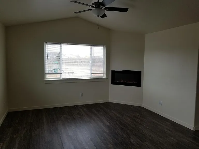 104 William Ct — Photo 13