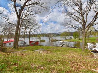 10971 N Lower Lakeshore Dr, Monticello, IN 47960