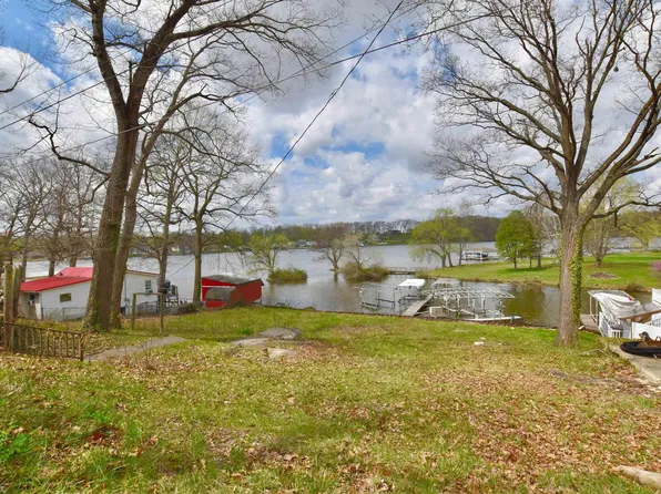 10971 N Lower Lakeshore Dr, Monticello, IN 47960