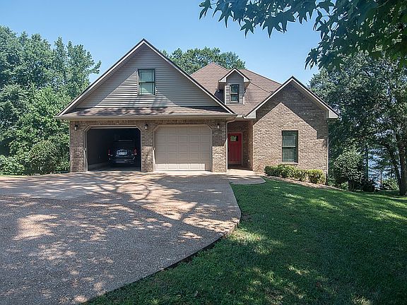 2nd image of 498 Dogwood Ln