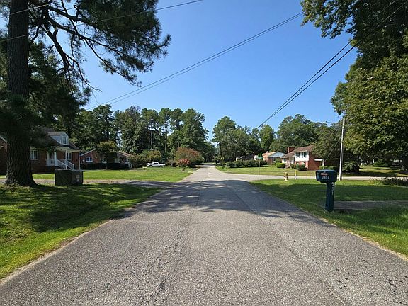 5th image of 530 Hoke Dr