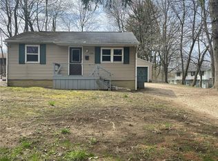 888 Garfield St, Akron, OH 44310