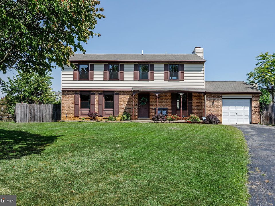1st image of 8105 Irwell Ct