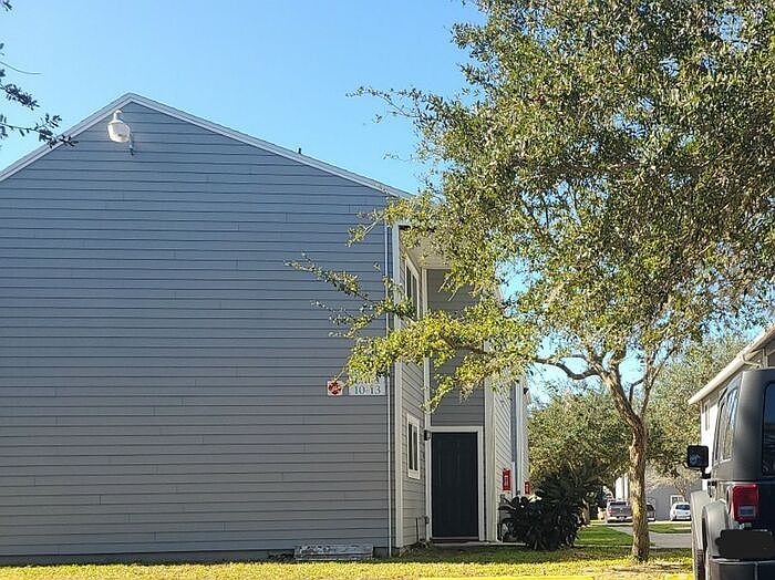 2nd image of 1050 Wayne Ave APT 12