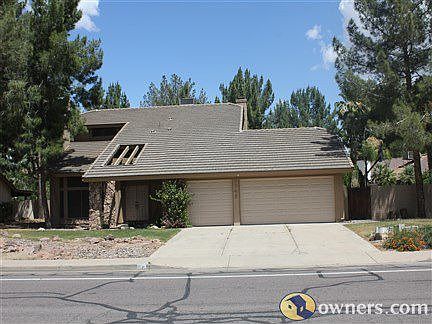 4 bed/3 bath/pool/3 car garage