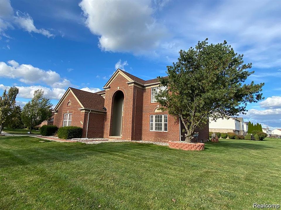 1st image of 4762 Sherwood Cir