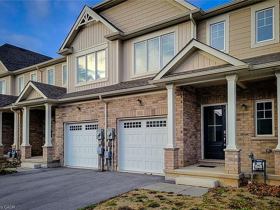 3rd image of 111 Alicia Cres