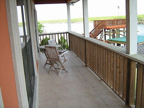 TILED BALCONY AND SEATING