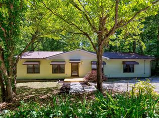 1013 Apoxsee Cir, Crossville, TN 38572