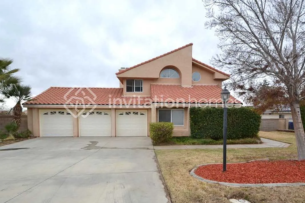 5319 Gardendale Ln Palmdale, CA 93551 — Photo 1