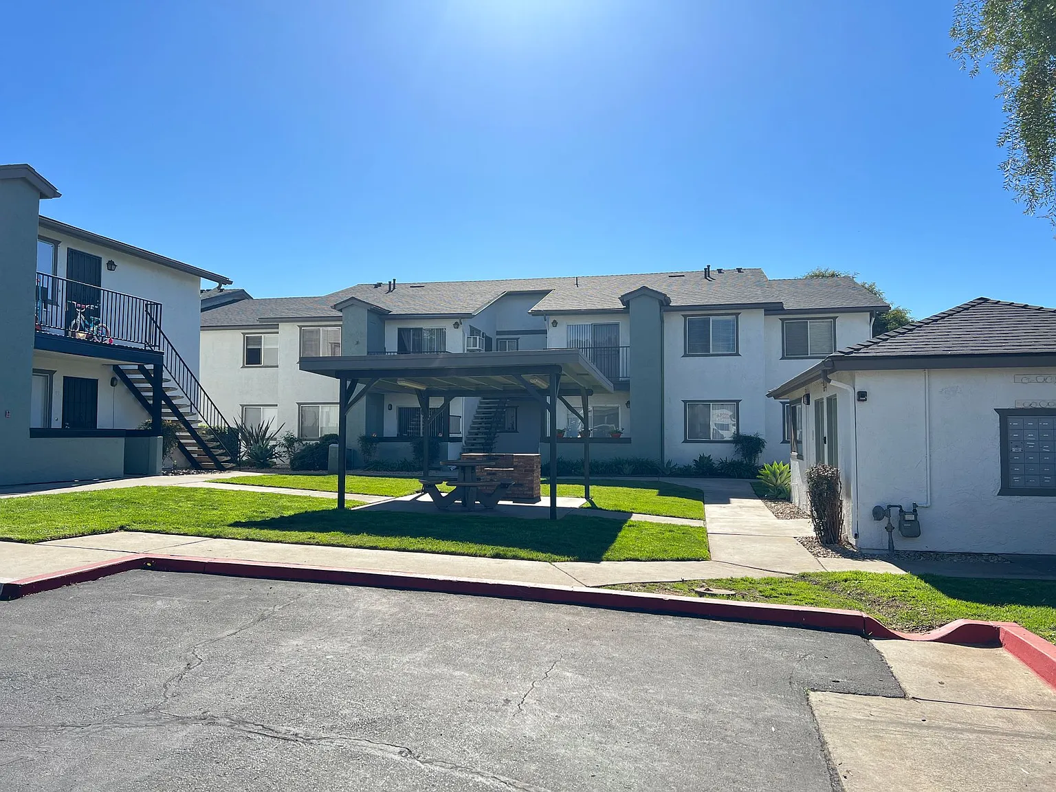 Campo Verde — Photo 4