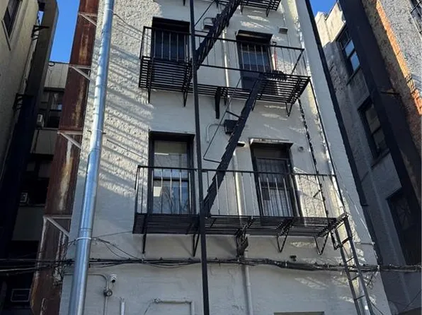 7215 3rd Avenue image 4 of 10