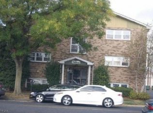 28 W Elizabeth Ave APT B5, Linden, NJ 07036
