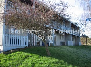 515 Luhn Ave APT 101, Langley, WA 98260