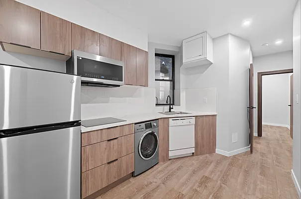 Rented by REAL New York | media 9