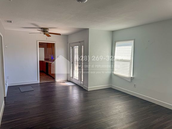 3rd image of 3307 N Crescent Ave