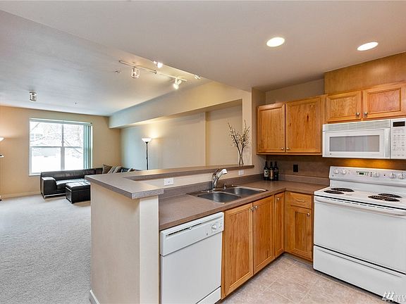 2nd image of 16275 NE 85th St APT 214